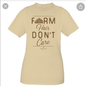 COUNTRY CHICK BY SIMPLY SOUTHERN T-SHIRT